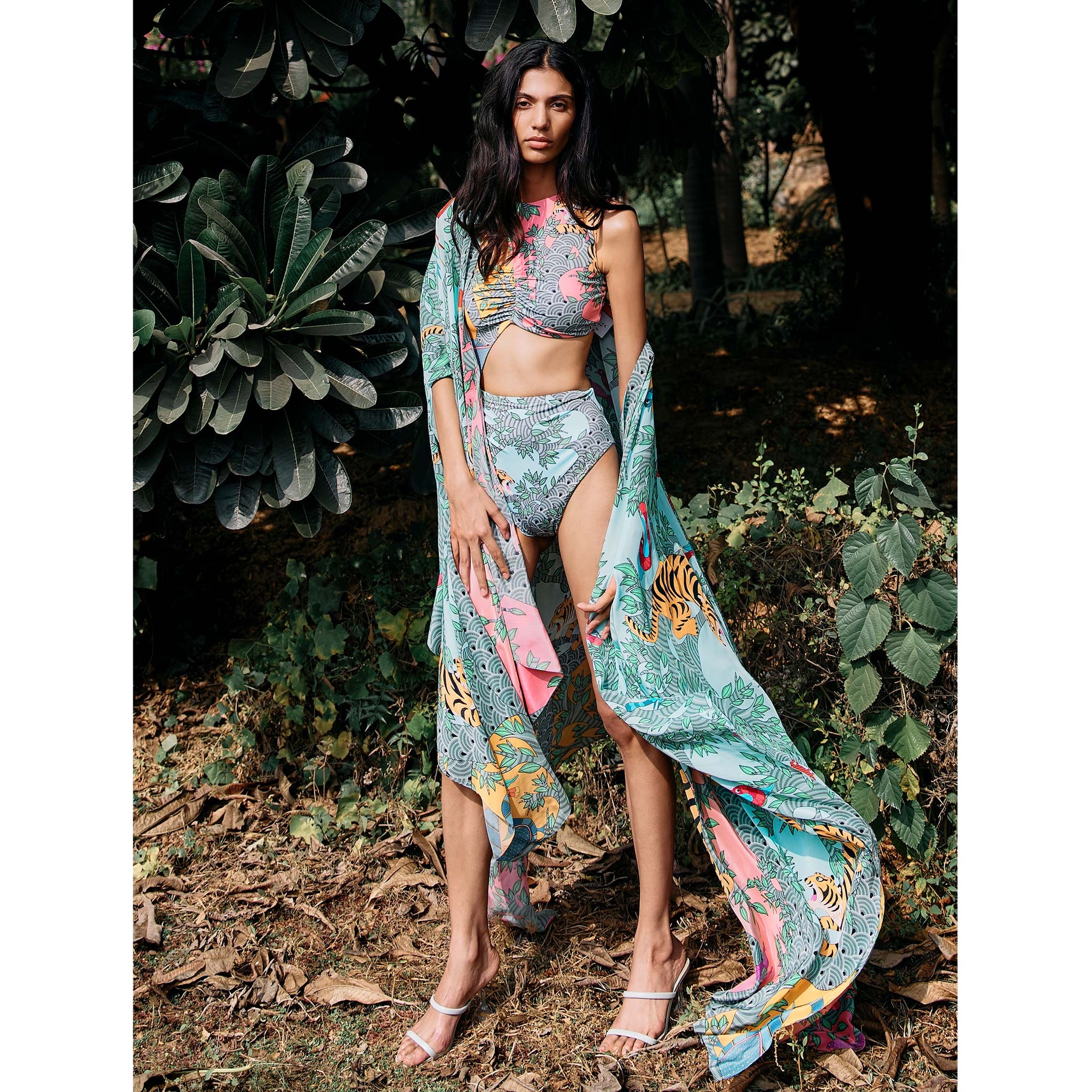 Statement Cape