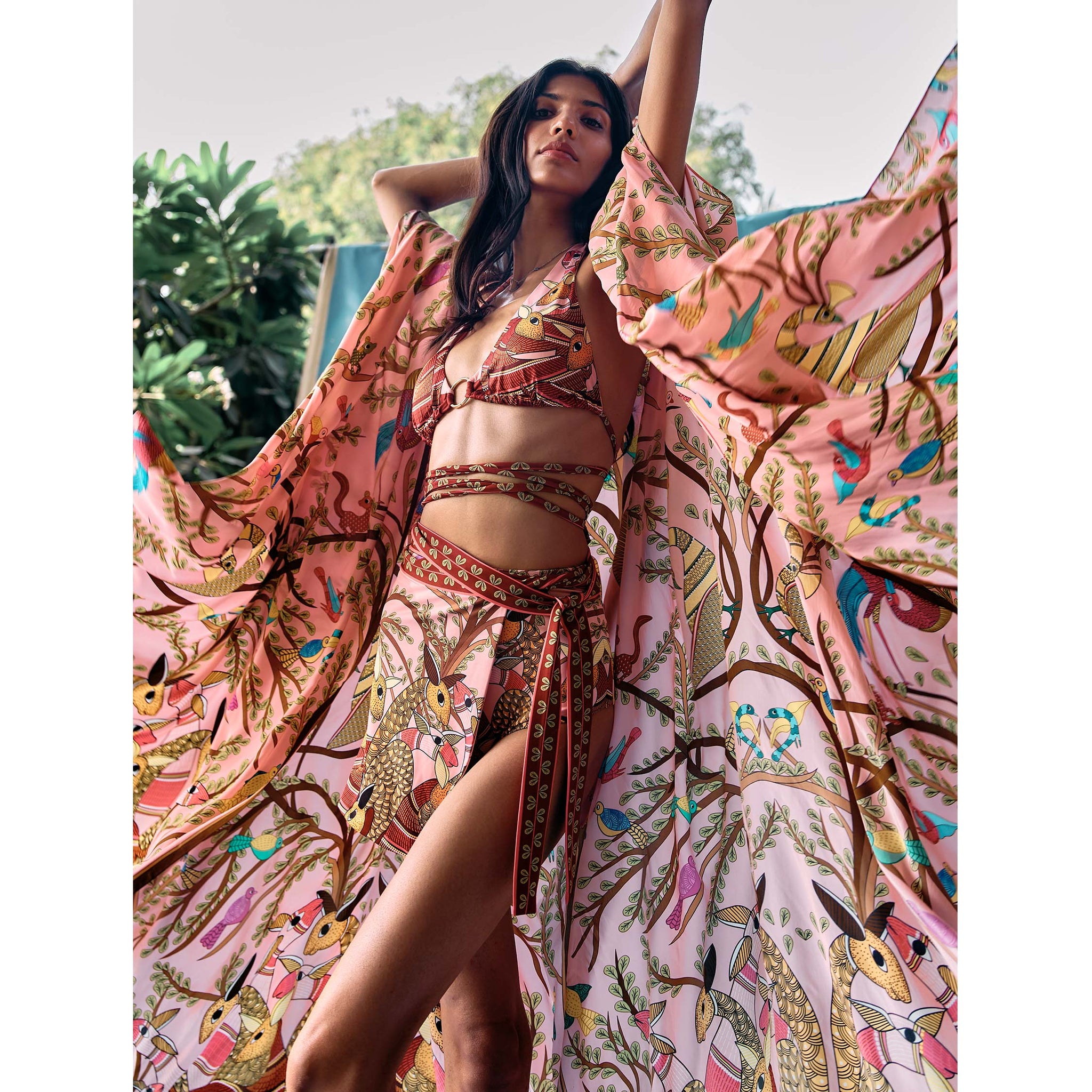 Statement Cape
