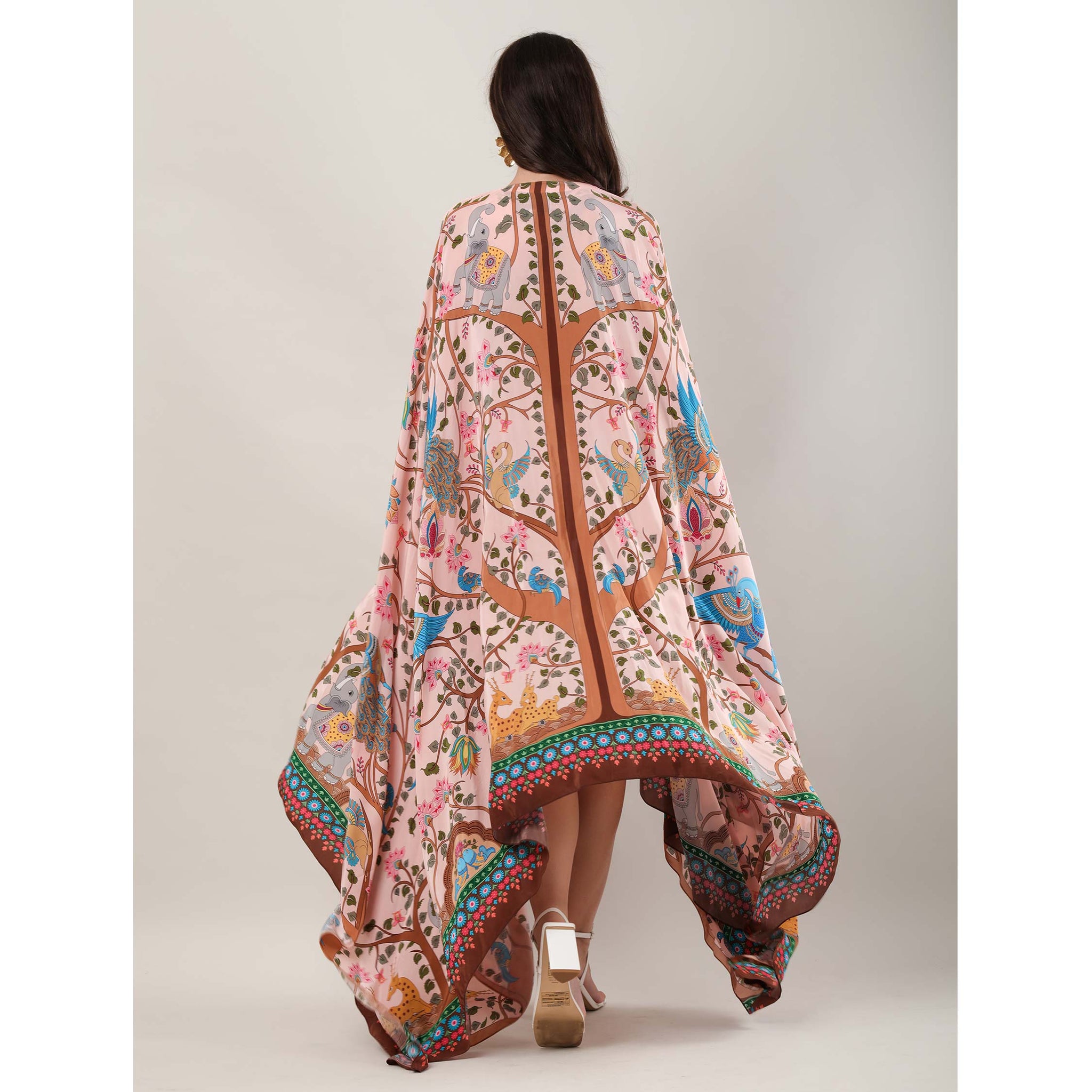 Statement Cape