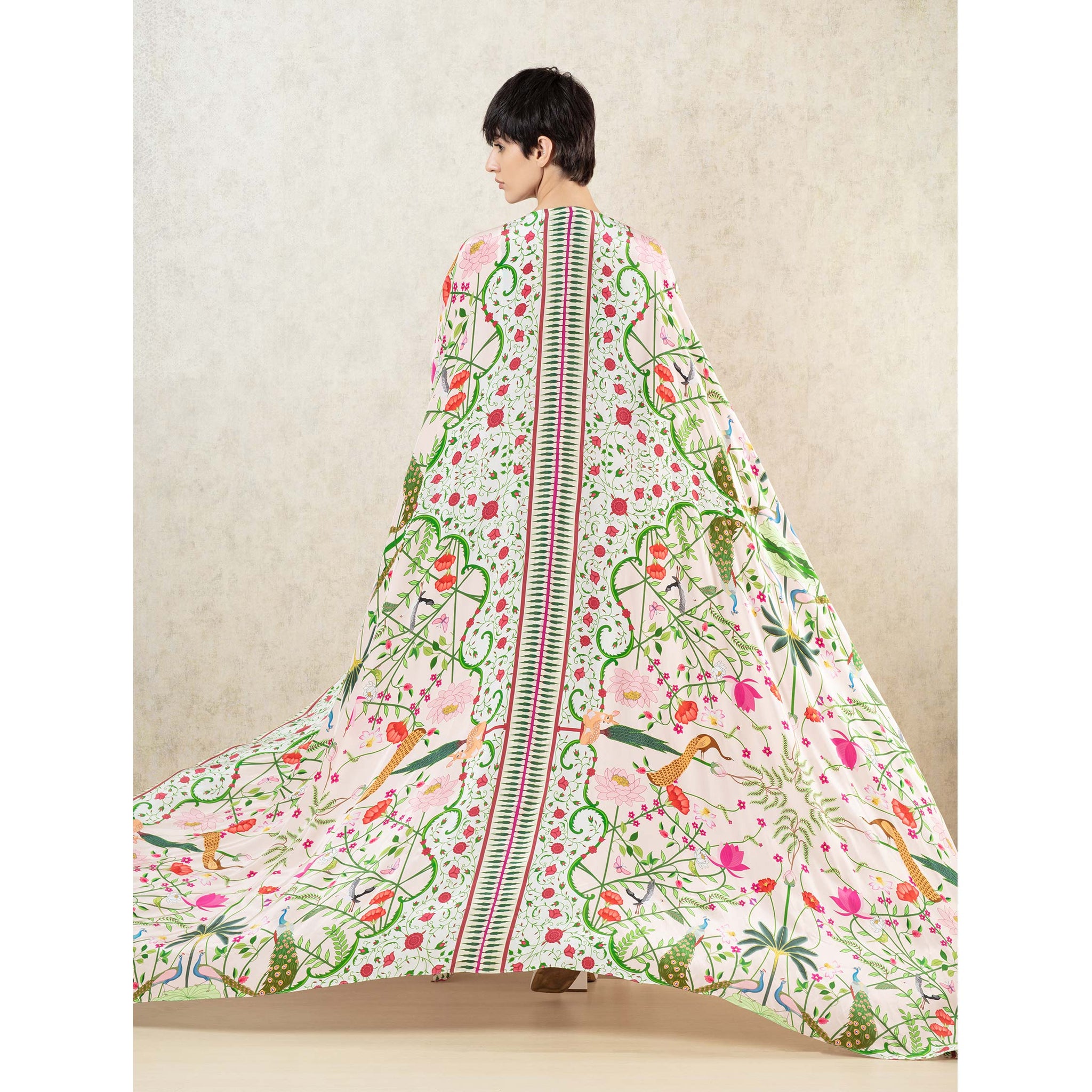 Statement Cape