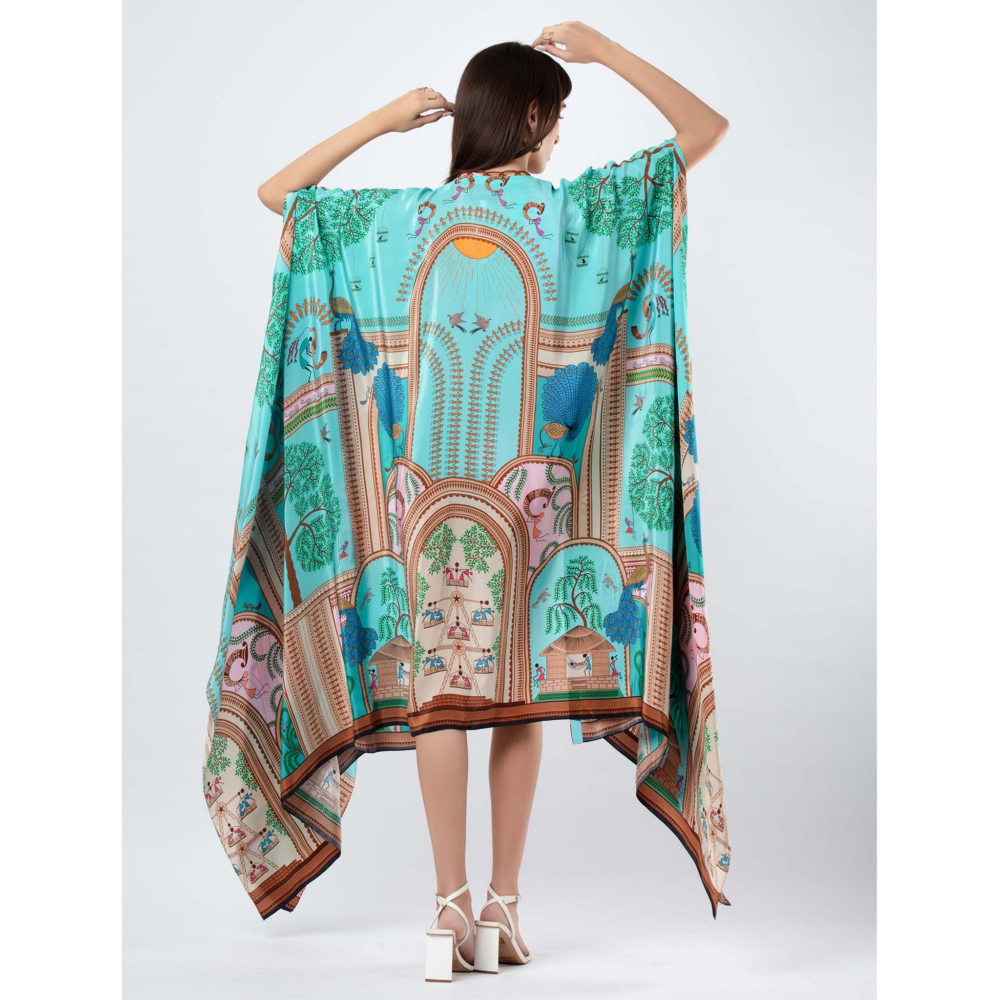 Statement Cape – Limerick by Abirr n' Nanki