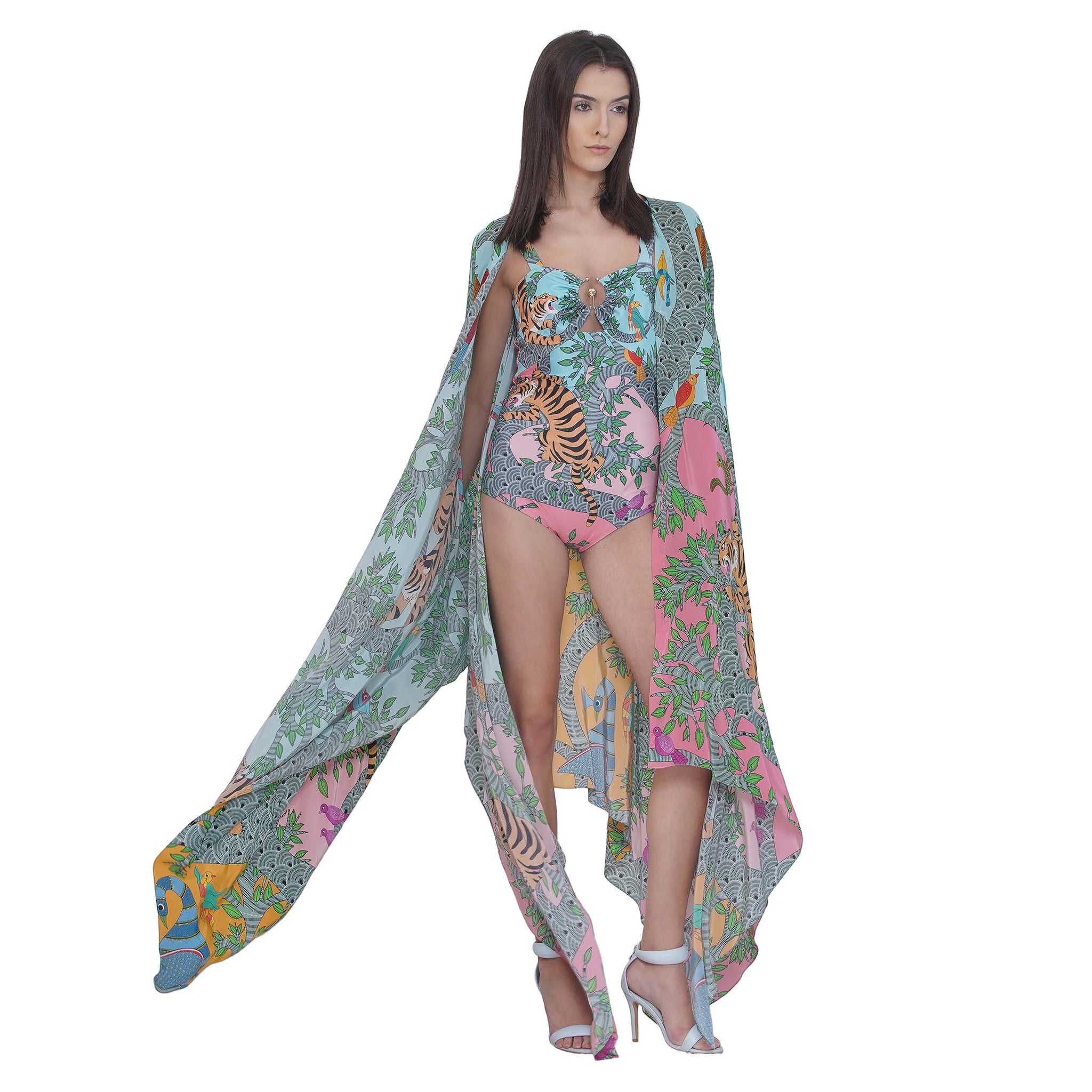 Statement Cape