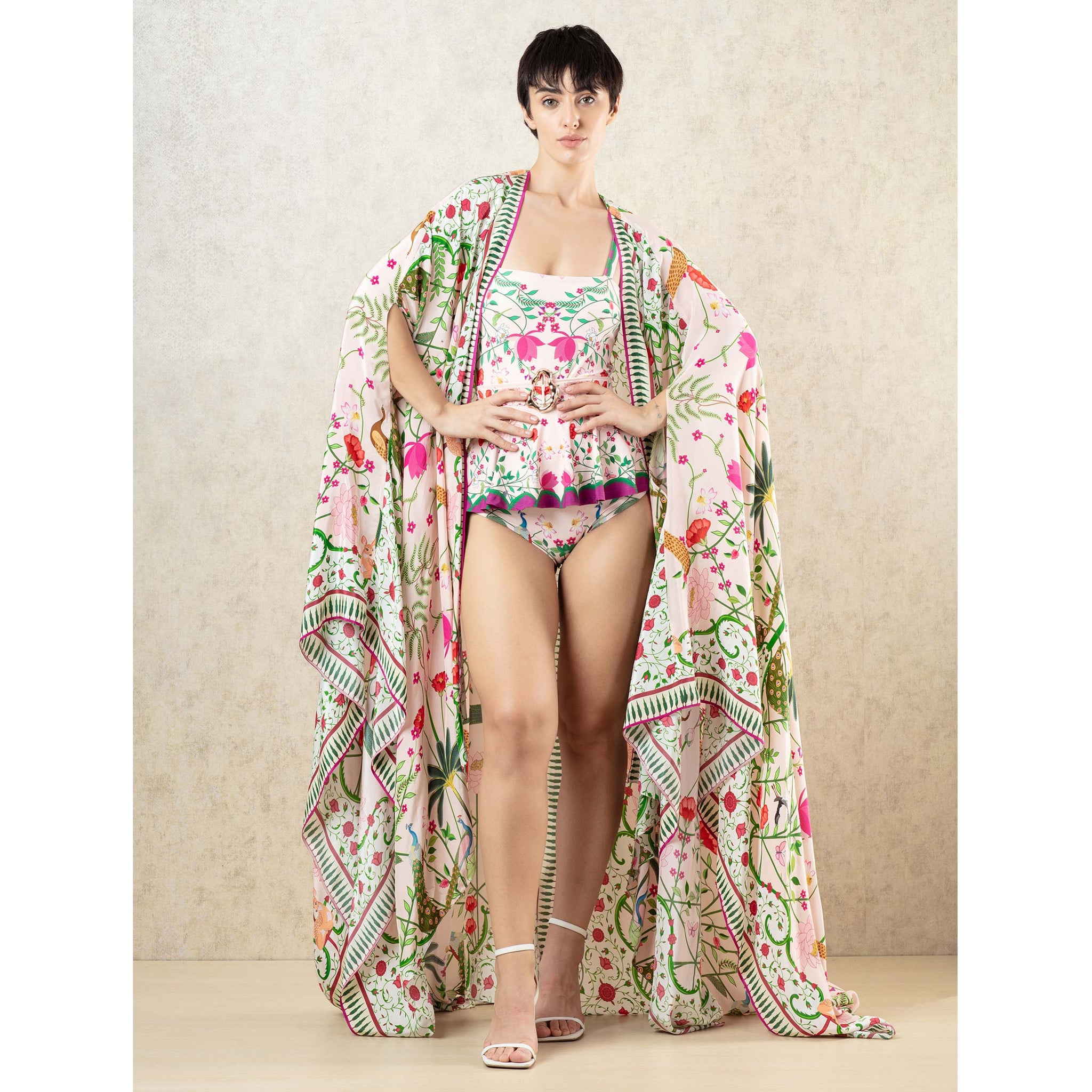 Statement Cape