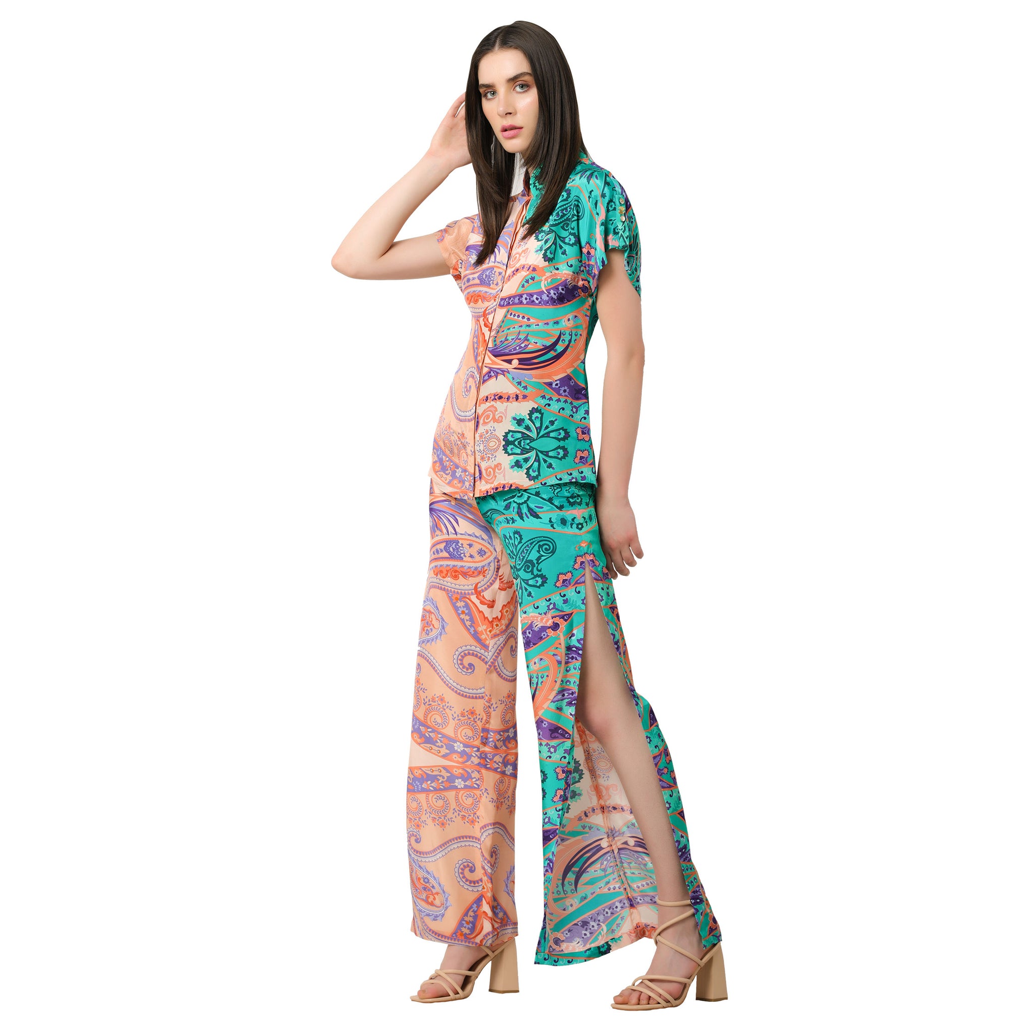 Printed flared pants
